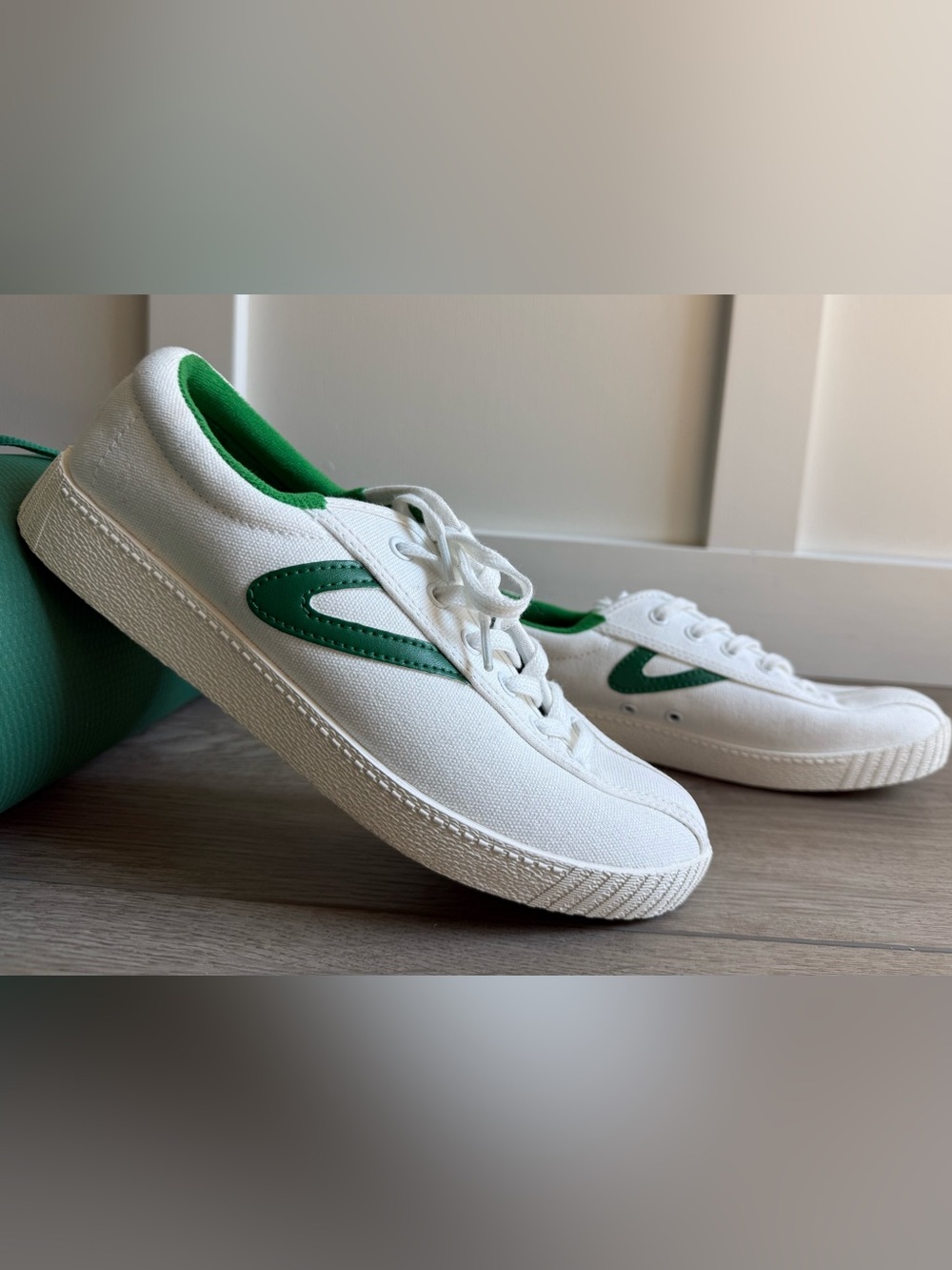 Tretorn Nyliteplus White Canvas Women’s Sneakers with Green Accent